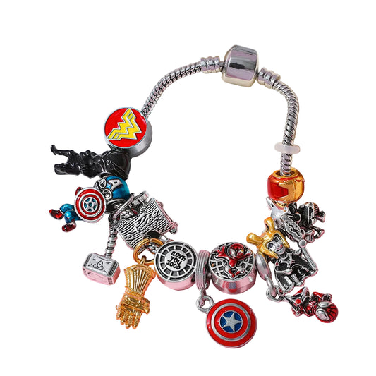 Pulsera Avengers Premium con Charms – Brazalete Ajustable de Superhéroes | Regalo Geek & Fashion
